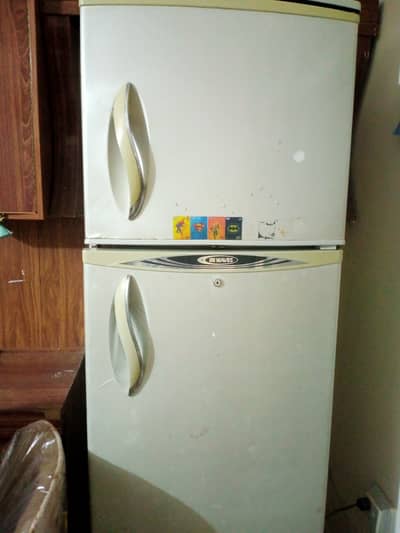 A good looking jamboo size fridge is for sale