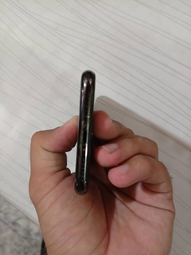 Apple iPhone X 1