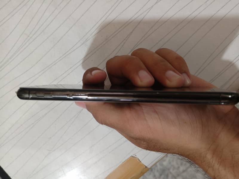 Apple iPhone X 2