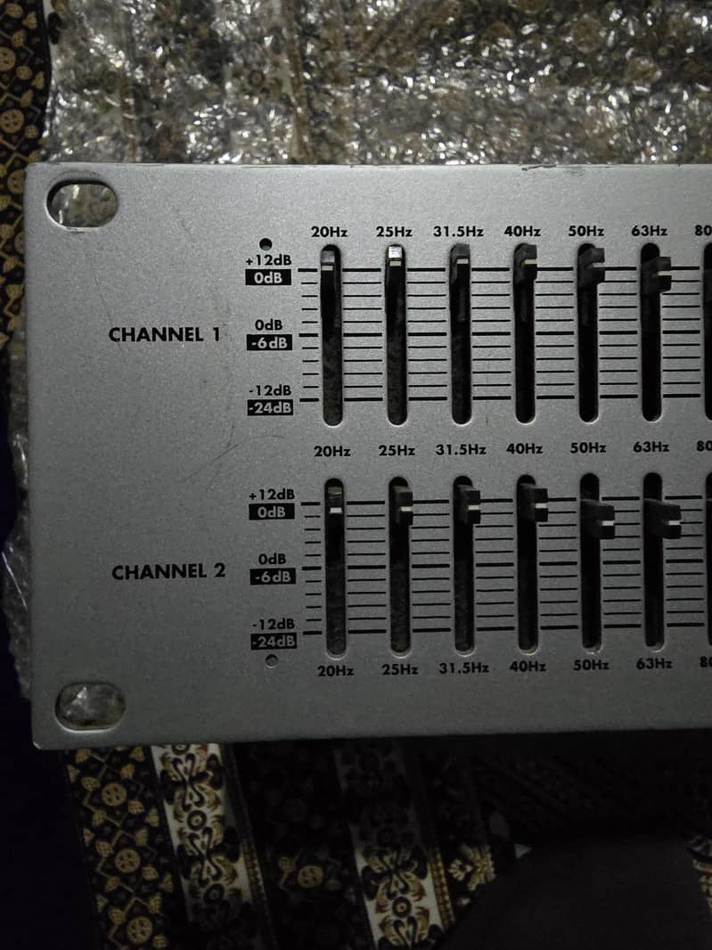 Amplifier spekar Equalizer 8