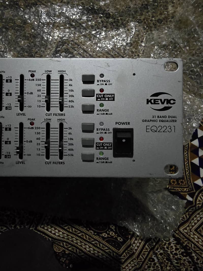 Amplifier spekar Equalizer 9