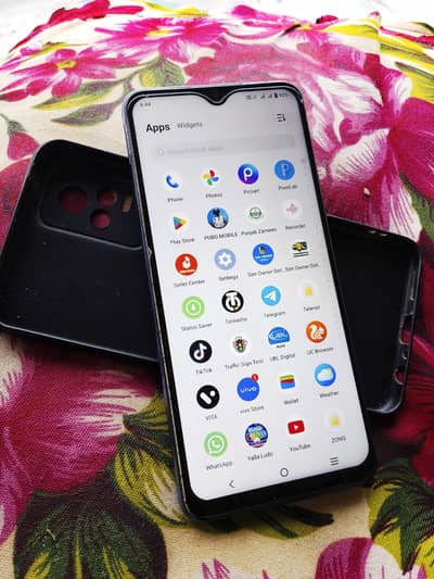 VIVO V21E 12 gb Ram 128 rom exchange possible