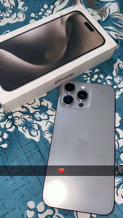 iPhone 15 Pro Max natural titanium