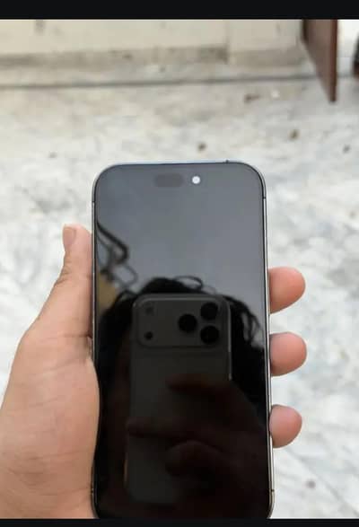 Apple iPhone 14 Pro iCloud locked