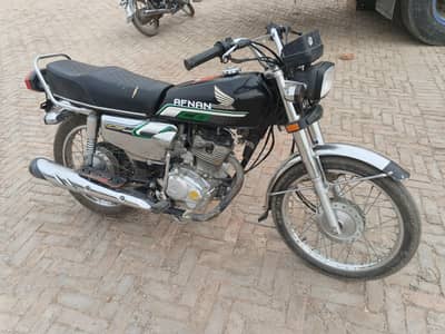 Honda 125SE Model 2023 (03003430100)