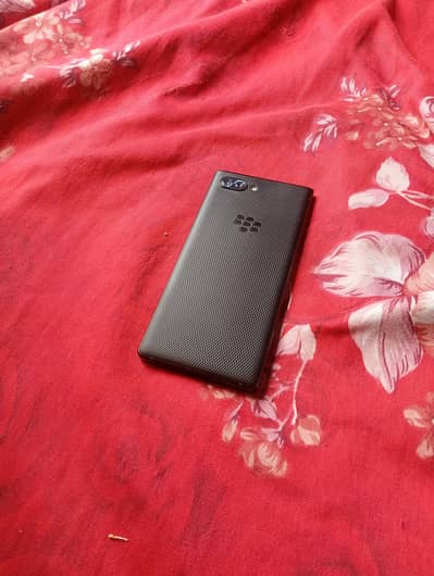 BlackBerry key2 6gb64gb h non PTA 03O51O5572 1 (okara city)