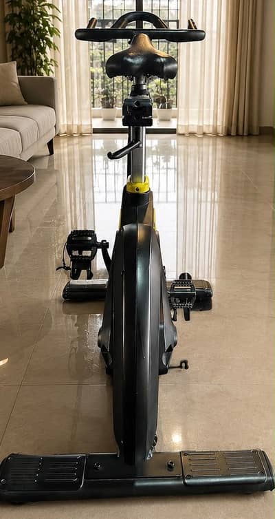 MBH Commercial Spinning Bike