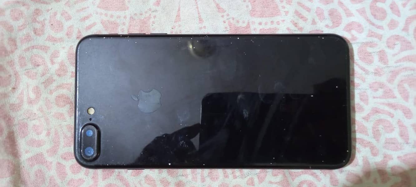 Apple iPhone 7 Plus 2