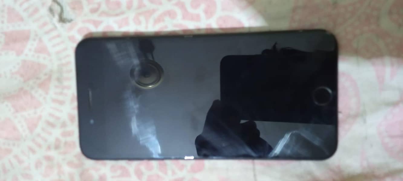 Apple iPhone 7 Plus 8