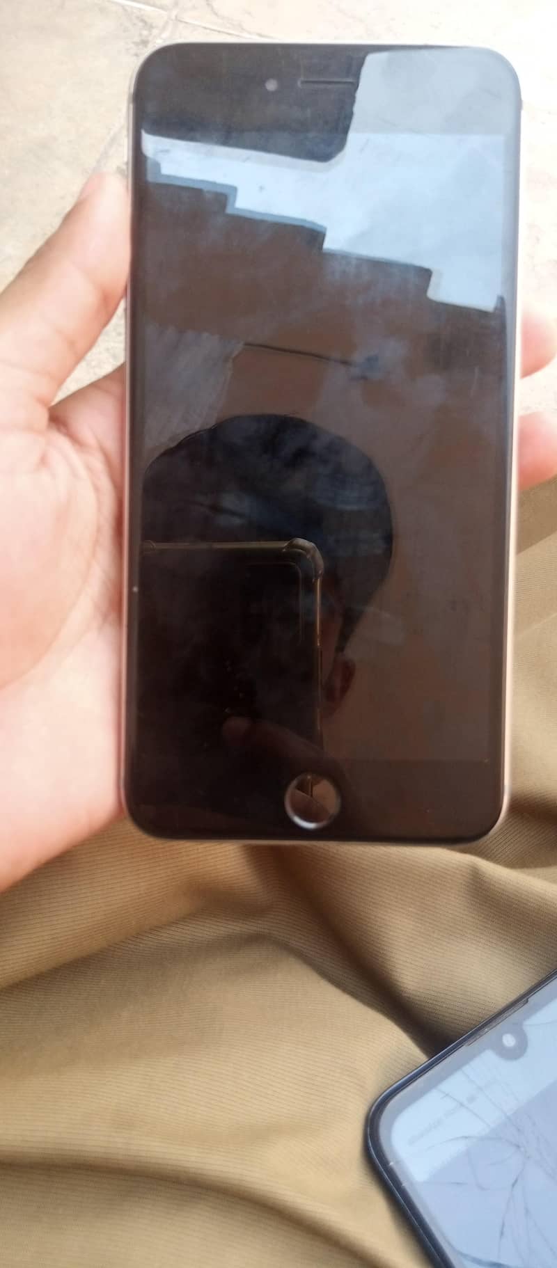 Apple iPhone 6s plus 1