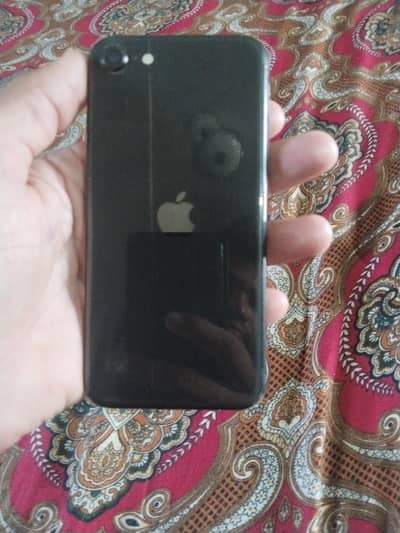 Apple iPhone SE