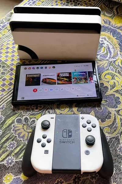 Nintendo Switch ( Online Banned )