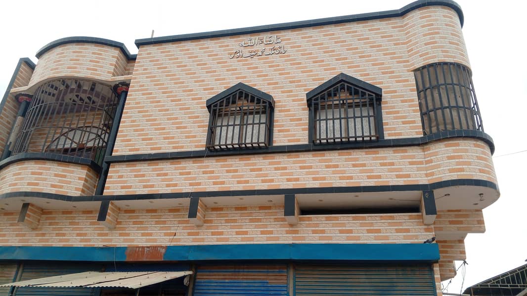120 کا رہائشی پلس کمرشل بلڈنگ کارنر بلڈنگ پلس پانچ دکانیں 1