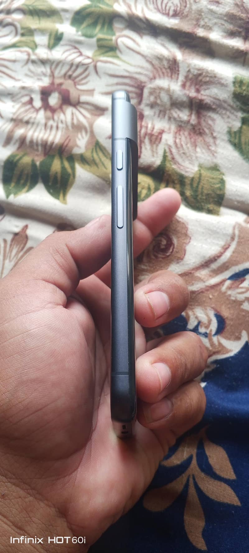 Google Pixel 8 3