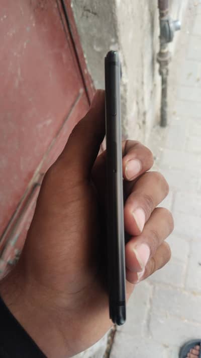 Apple iPhone 7