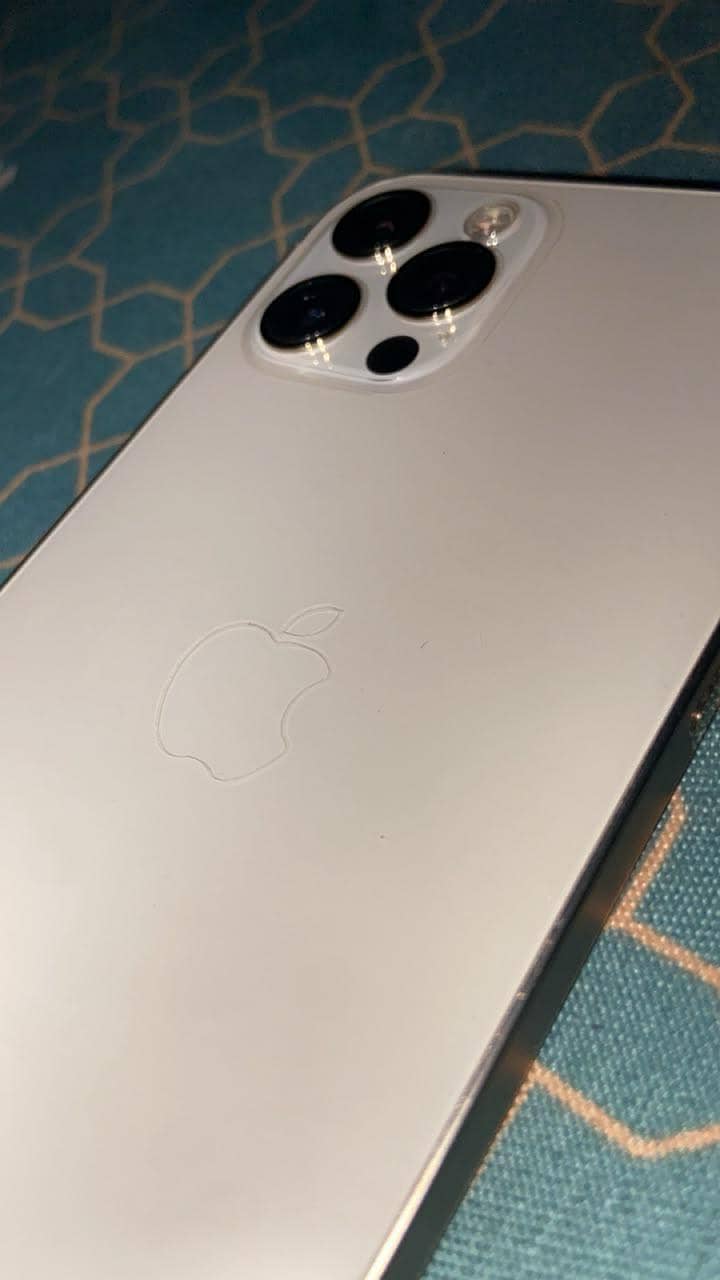 Apple iPhone 12 Pro 3