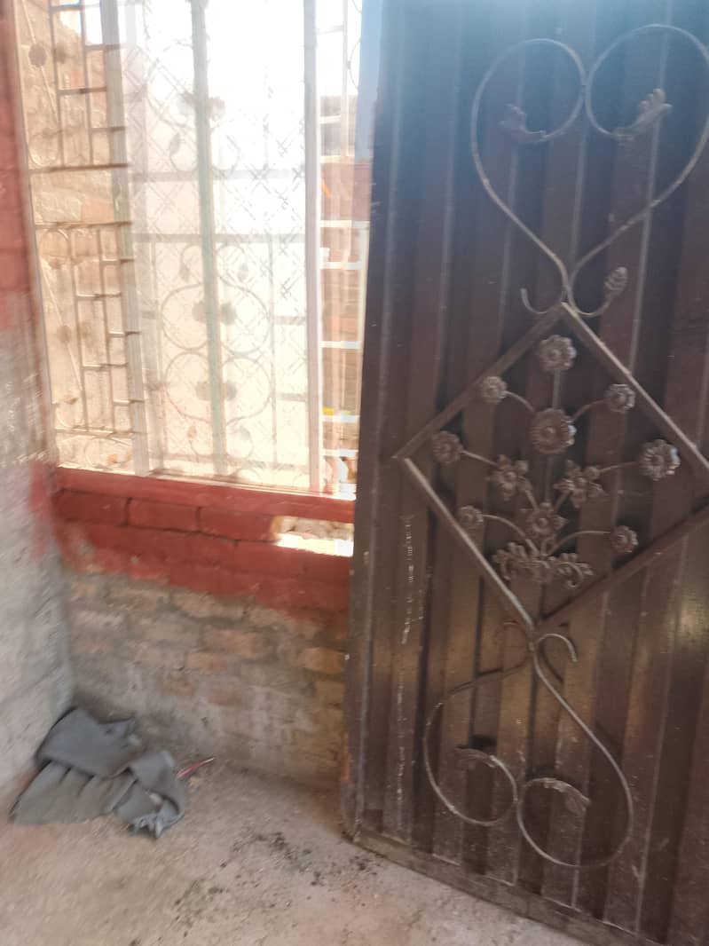 Main gate 1