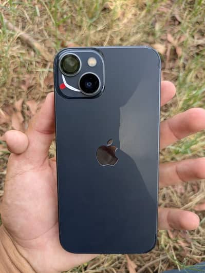 Apple iPhone 13