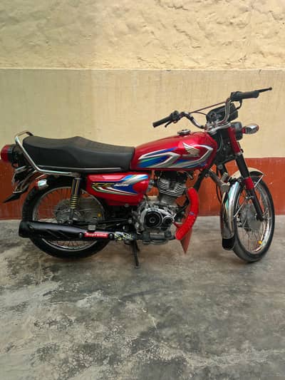 I sale urgent Honda 125 contact no 03030503424