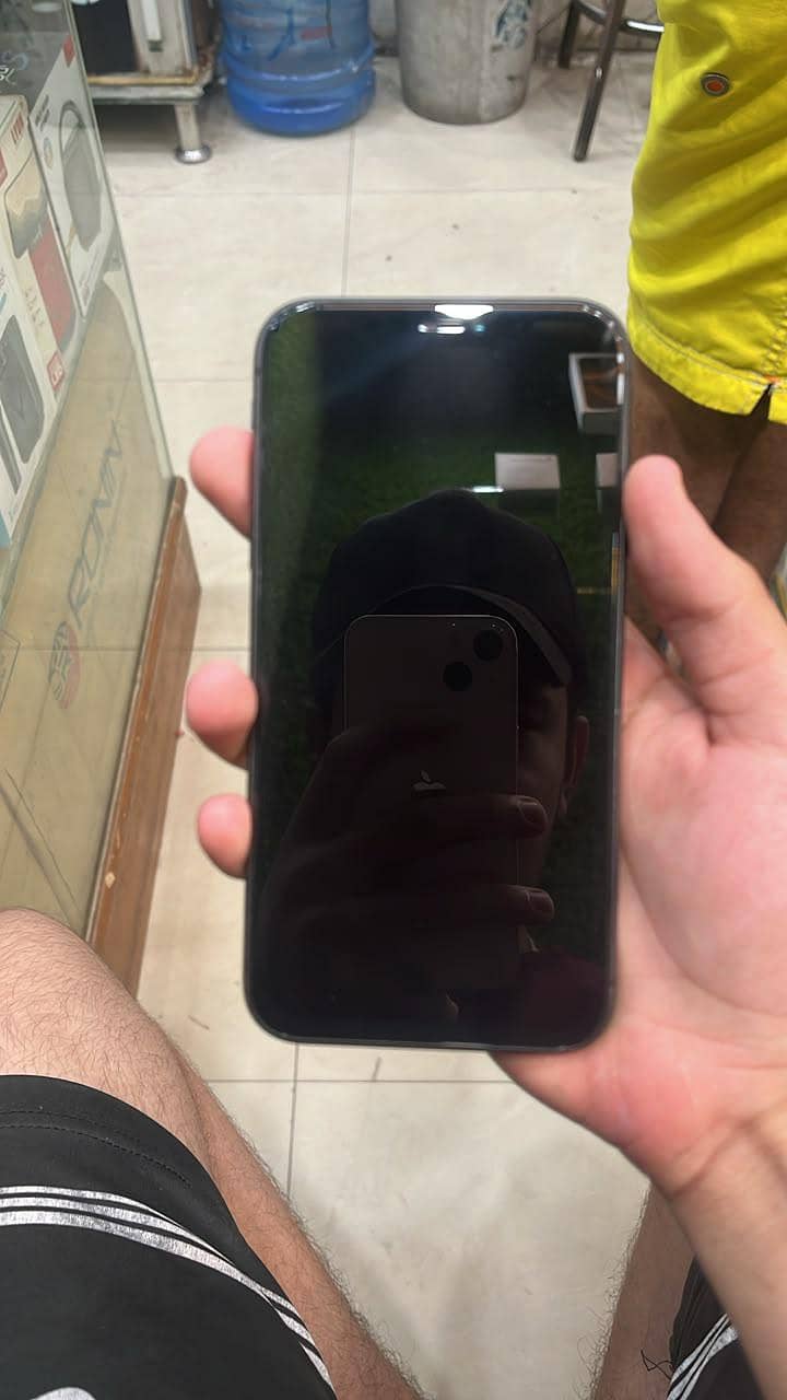 Apple iPhone 11 1