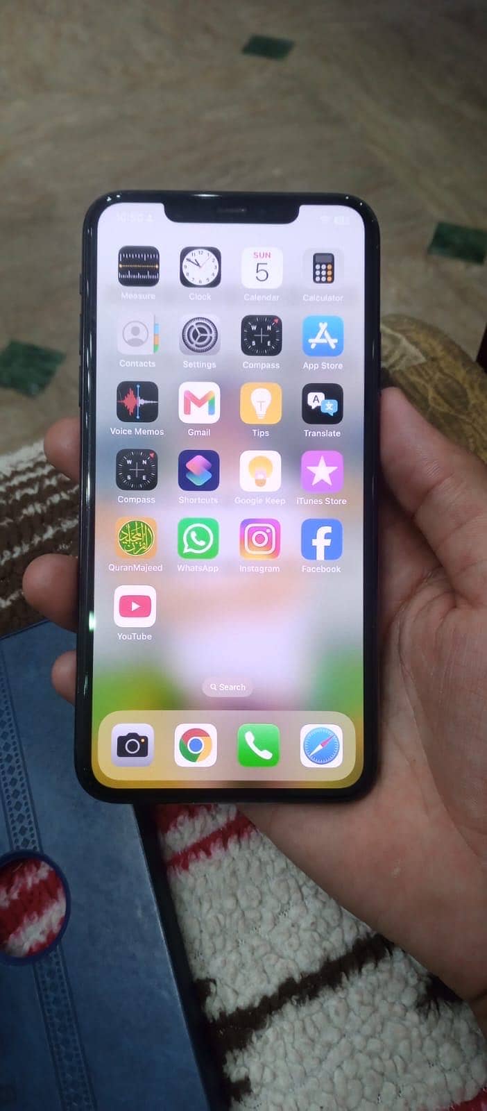 Apple iPhone 11 Pro Max 4