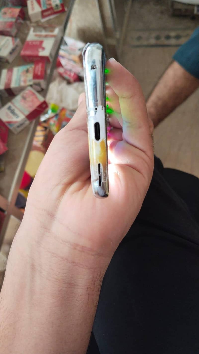 One Plus 9 Pro 4