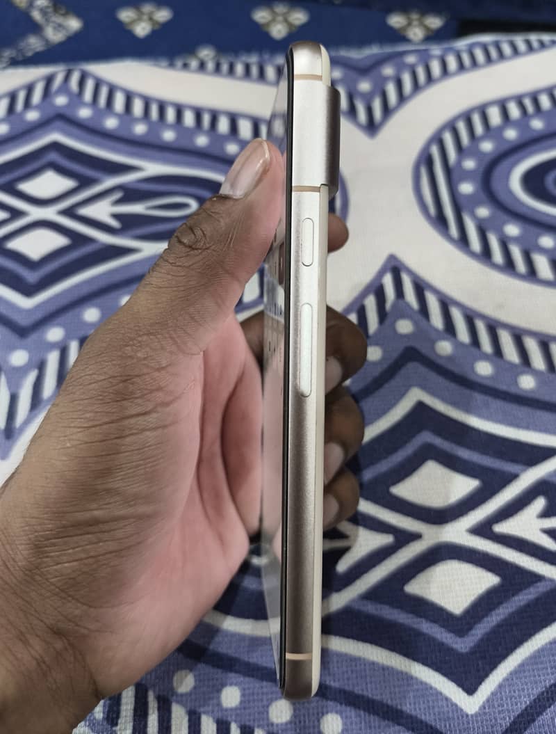Google Pixel 8 15