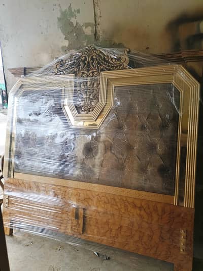 bed darasing said tables