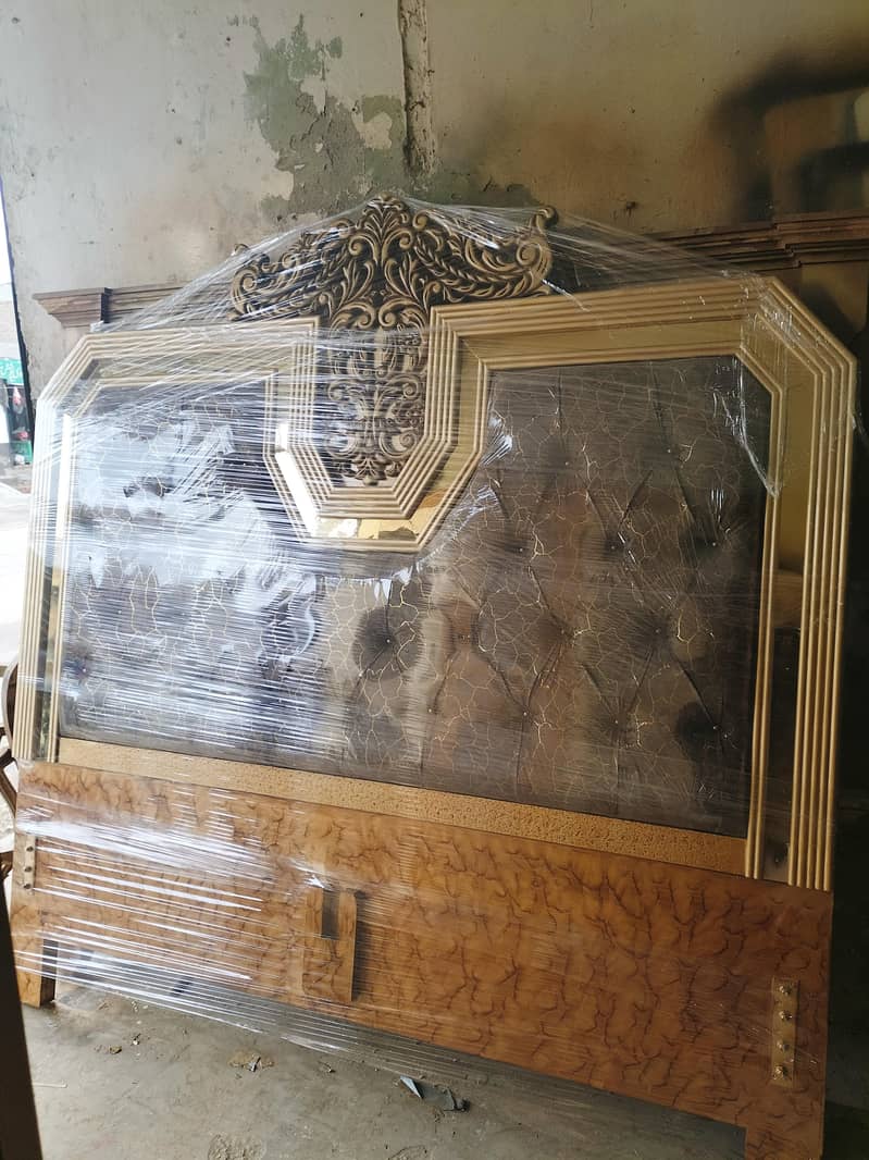 bed darasing said tables 0
