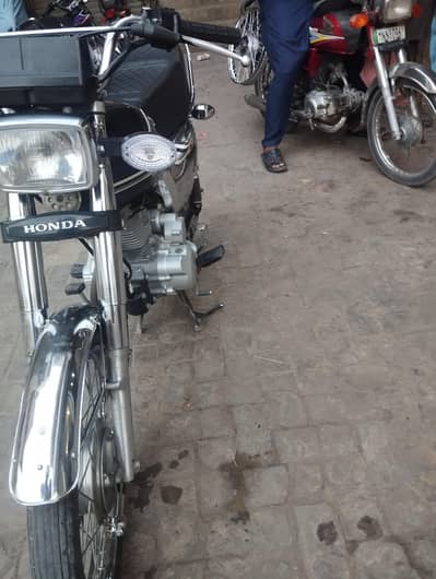 Honda 125s self start