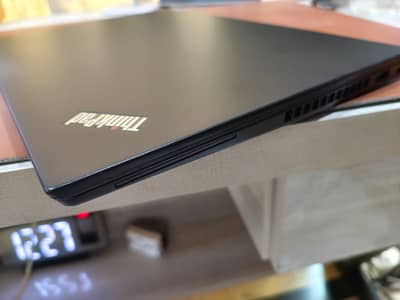 Lenovo ThinkPad T490s Core i7 8th Gen | 16GB RAM | 256GB SSD