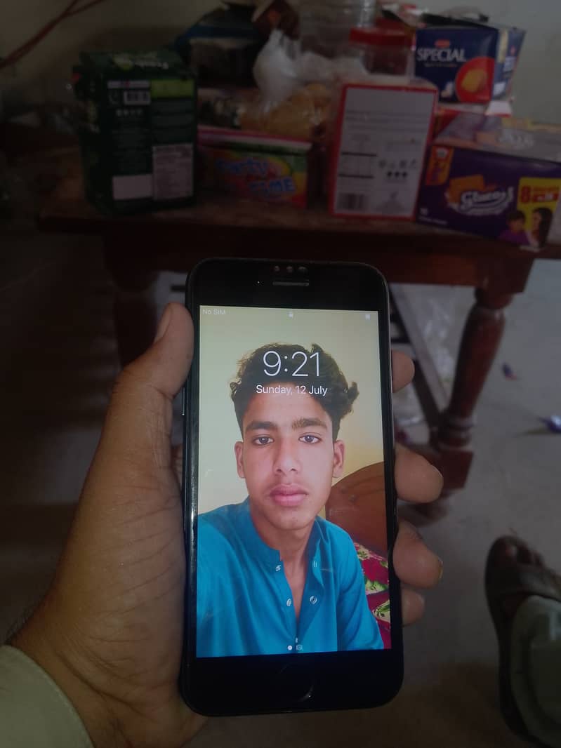 Apple iPhone 7 1