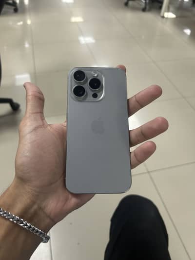 Apple iPhone 15 Pro