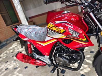 Honda CB150 lovers contact 306 48 00.674