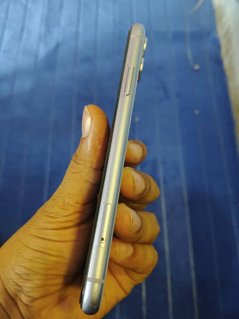 Iphone 11 3