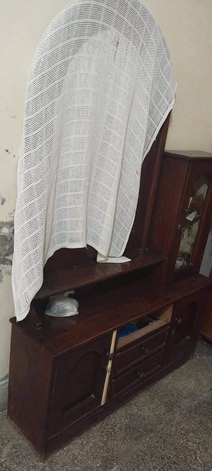 dressing table 3