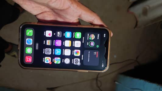 Apple iPhone XR convert to 17 pro