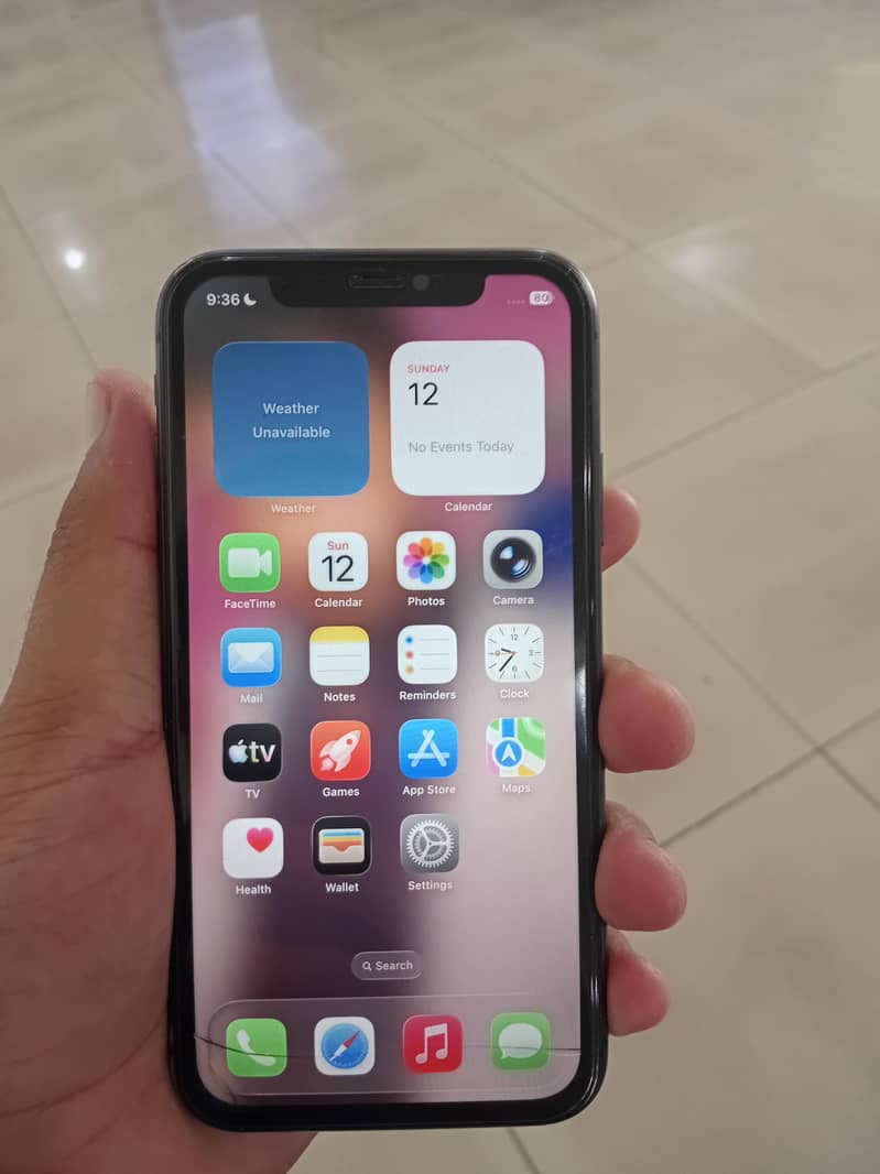 Apple iPhone 11 0