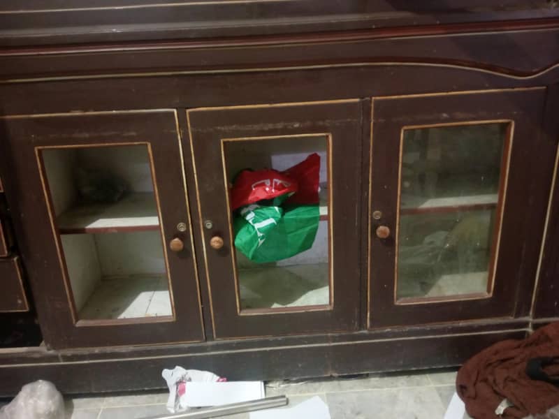 برتنوں والی الماری 3