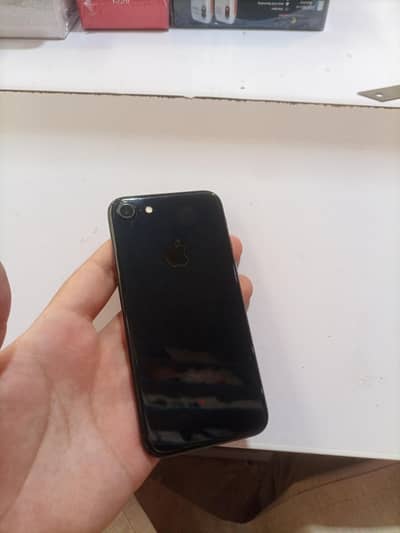 Apple iPhone 7