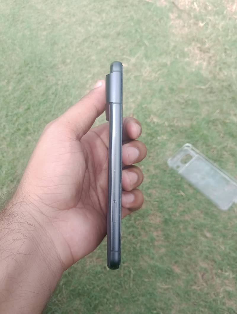 Google pixel 8 5