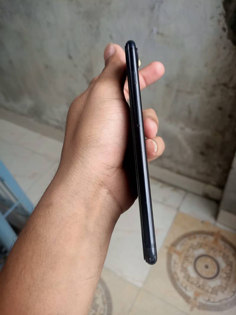Apple iPhone 7 Plus 3