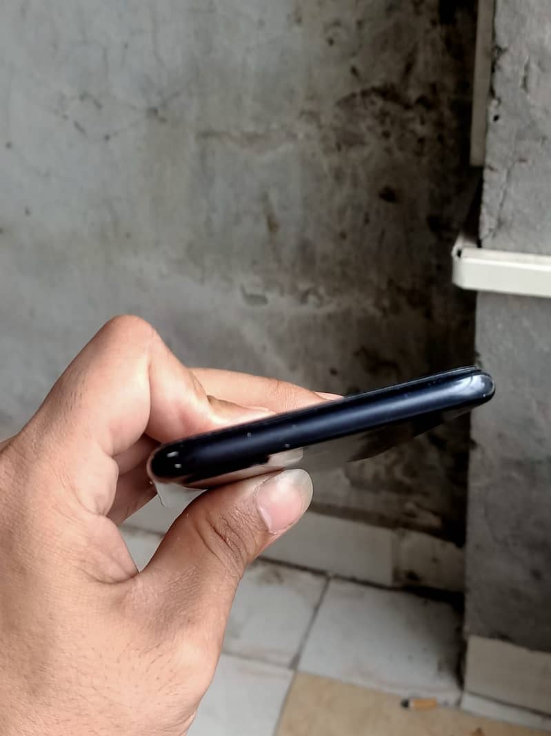 Apple iPhone 7 Plus 6