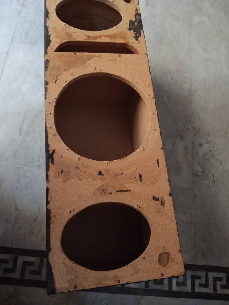 only speaker box 1