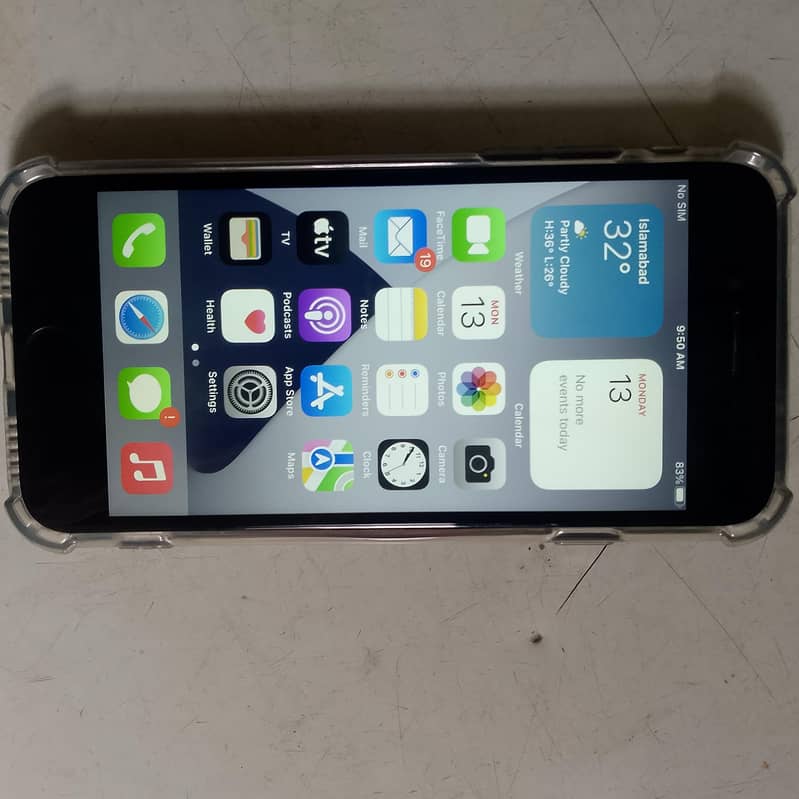 Apple iPhone 7 1
