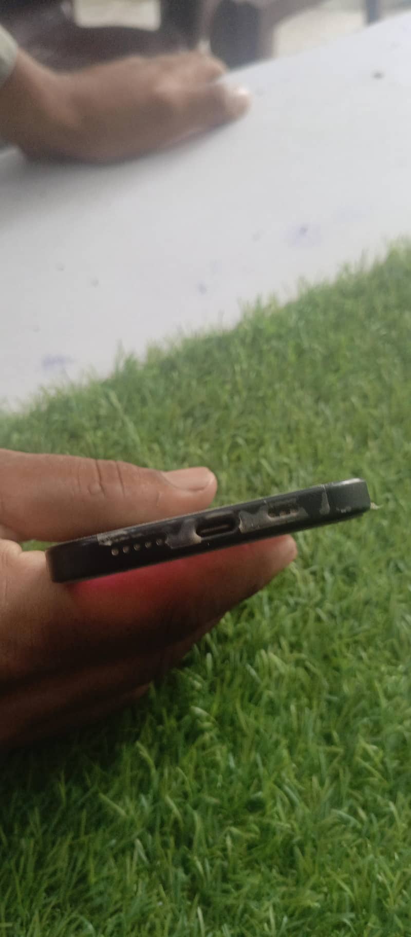Apple iPhone 15 2
