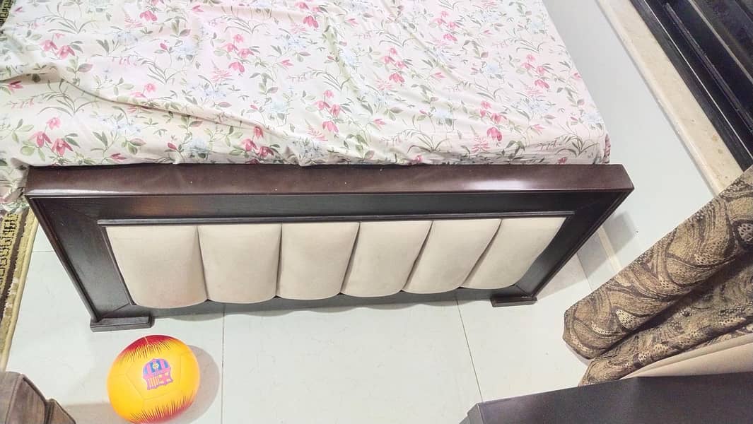single bed 2