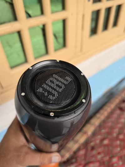 JBL pulse 3 Bluetooth speaker