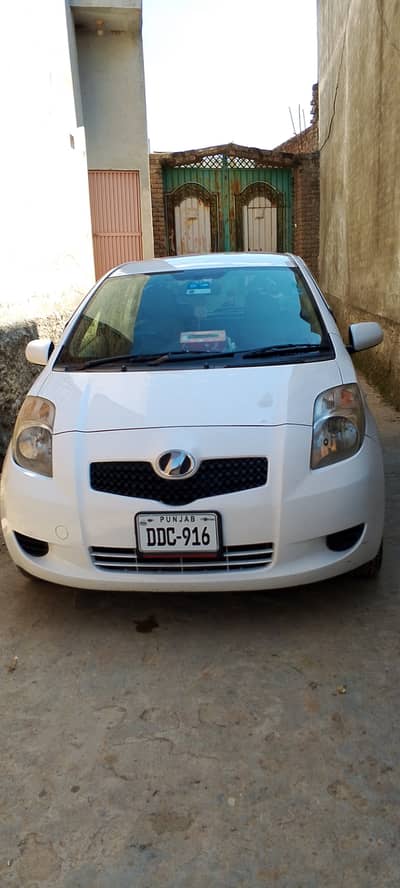 Toyota Vitz 2006 import 2011