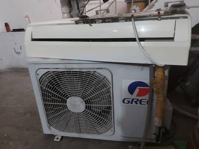 Gree AC good condition